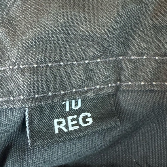 KUHL Women's 10R Dark Grey Performance Cargo Stetch Convertible Hiking Pants - Picture 3 of 10